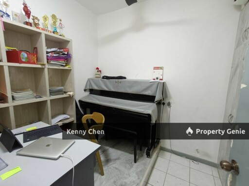 Bandar Damai Perdana Corner Link House