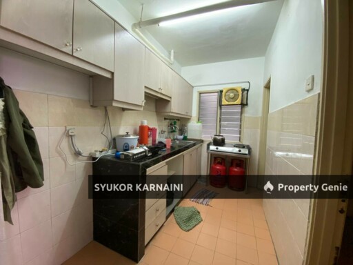 Iris Apartment Saujana Utama Sg Buloh