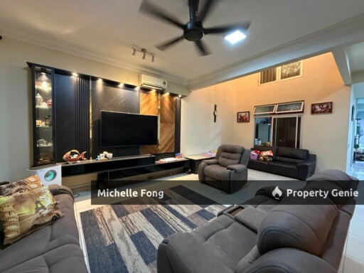 Taman Sutera Utama @ Skudai / Double Storey Terrace With Roof Top Balcony / Renovated Unit