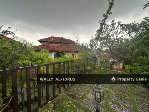 Semi D Renovated with Extra Large Land @ Section 7 Shah Alam
