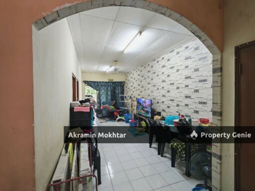 Facing Open & Cheapest | SINGLE STOREY TERRACE TAMAN LESTARI PUTRA, SERI KEMBANGAN.
