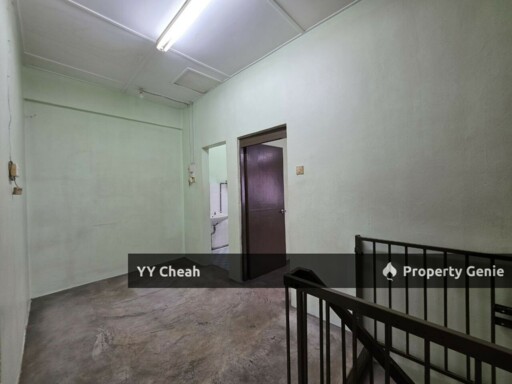 Menglembu, Ipoh Double Storey House For Sale Facing Empty Land Great Location Big Balcony
