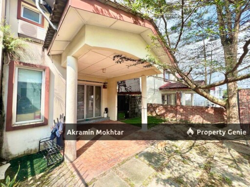 [Renovated] End Lot Double Storey, Taman Bukit Permata @ Batu Caves