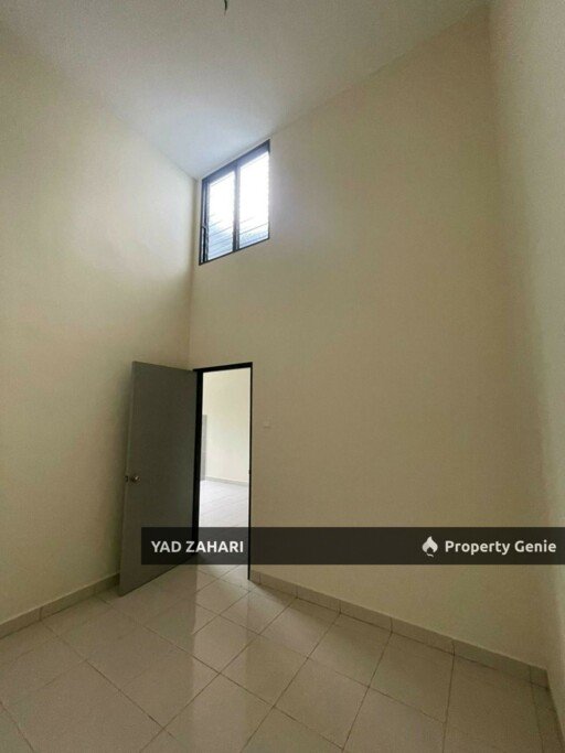 Jalan Lombong Perak, Shah Alam | Single Storey Terrace 4 Bedrooms | RM475K - Freehold and Near Mall