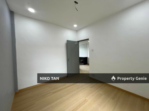 Nuri Flat With Fully Renovated at Kangkar Pulai