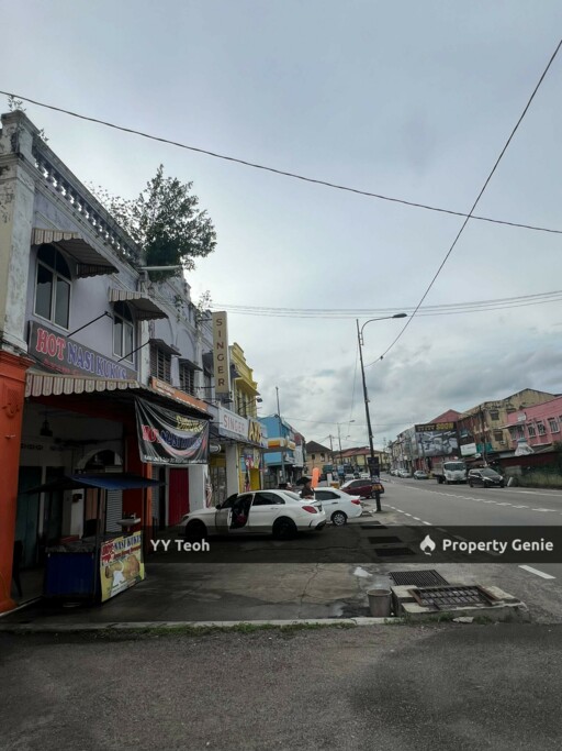 ENDLOT Masjid Tanah Double Storey Endlot Shoplot Facing Main Road
