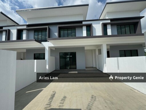 Adda Heights @ Green Avenue / Unblock View