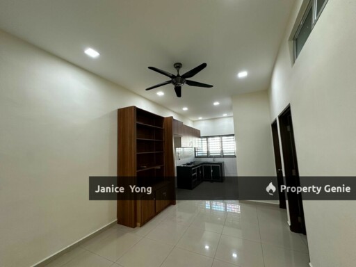 Taman Perling Jalan Camar 8