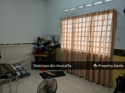 Taman Suria, Simpang Renggam
