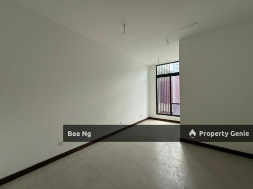Aurora Sentral Resort Villas / Iskandar Puteri / Brand New / 2 Storey Terrace 24x75 / Super Cheap