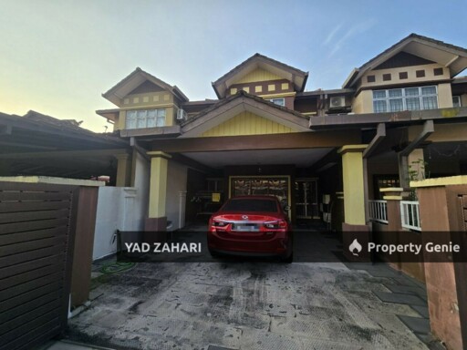 Seksyen 23, Shah Alam | 2-Storey Terrace 4 Bedrooms | RM560K - Extended, Peaceful Area & Well Maintained