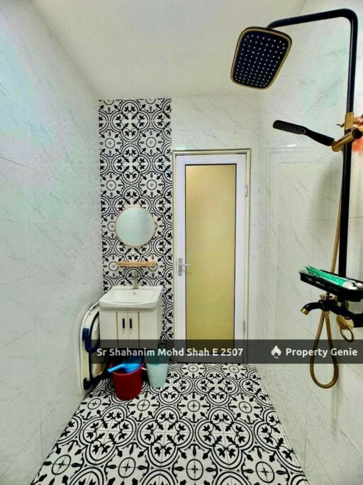 2.5 Storey Bungalow Laman Puteri Sikamat Negeri Sembilan