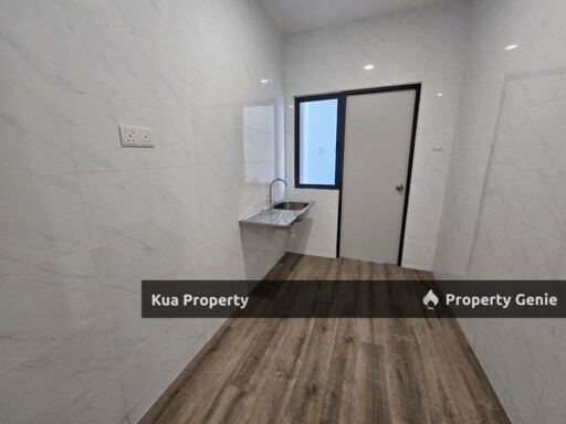 Ixora Court Apartment For Rent! Location: Jalan Stutong Baru