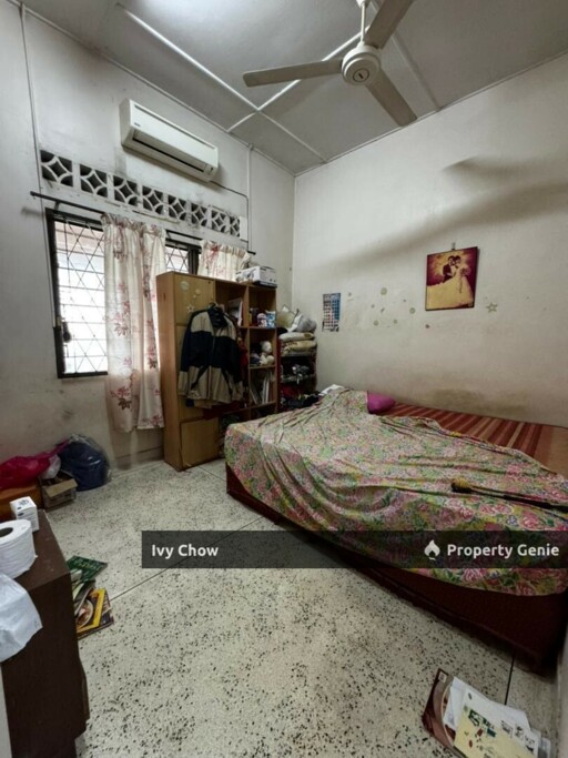 Jalan Muar Single Storey Cornet Lot Sale