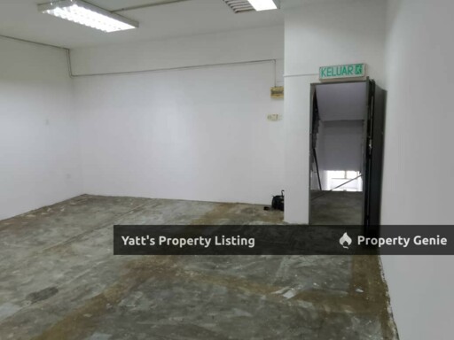 🏢 KEDAI / PEJABAT UNTUK DISEWA – SEKSYEN 13, SHAH ALAM  🔥 SEWA HANYA RM1,500 SEBULAN! 🔥  📍 LOKASI STRATEGIK – BERHADAPAN PEJABAT UPIN & IPIN  📌 Alamat Premis: 2A-1B, Jalan Boling Padang G 13/G, S