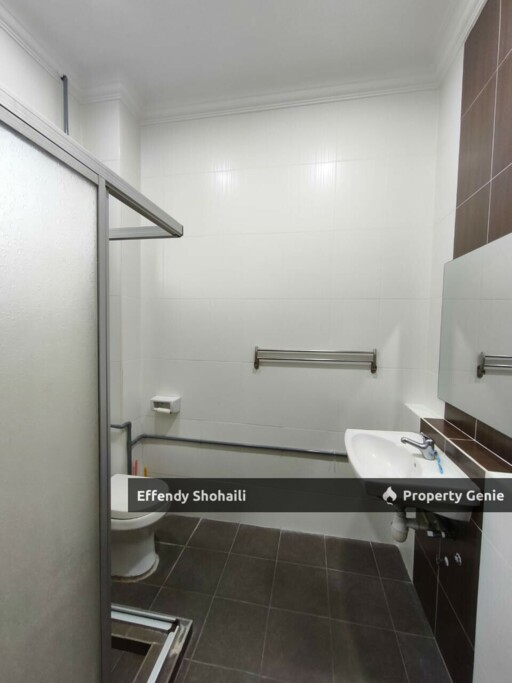 BANDAR SERI PUTRA PUTRA HILLS BUNGALOW
