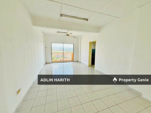 FREEHOLD END UNIT Pangsapuri Kinabalu, Balakong Cheras Selangor.