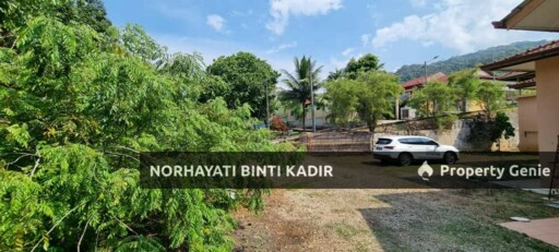 BANGLO 2 TINGKAT TANAH SANGAT BESAR PERKAMPUNGAN DARAT SEKOLAH BESERAH