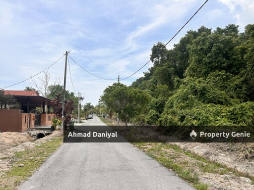 Vacant Bungalow Lot @ Batu 7 Lekir Manjung Sitiawan Perak For Sale