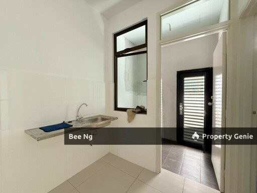Rini Home 7 / Mutiara Rini / 2 Storey Terrace / Below Market Price