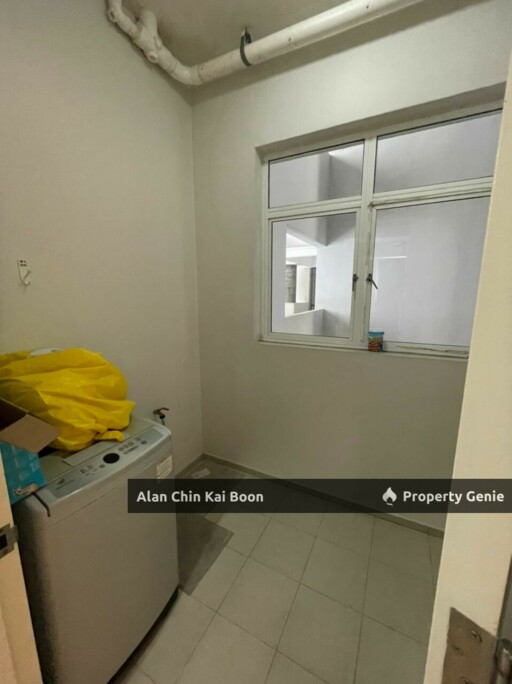 One Jelatek Residence Fully Furnished Condominium  with 2 Car Park Walking Distance to LRT Station