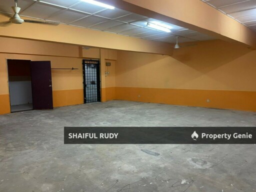 Want to Sell. Ukay Perdana Shop Office