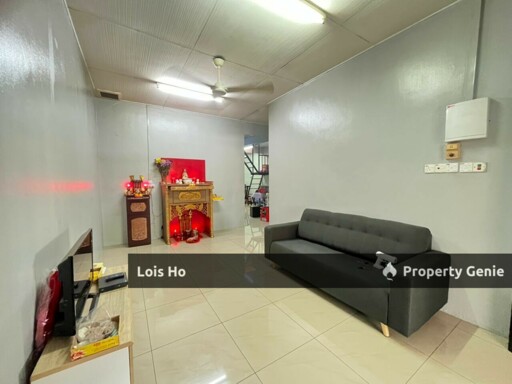 Taman Merdeka Big Size Single Storey Terrace for Sale 420K