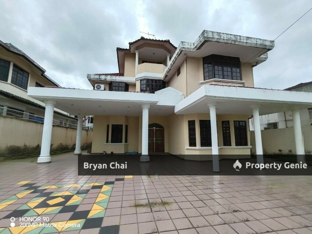 Taman Century Bungalow House with Gated and Guarded