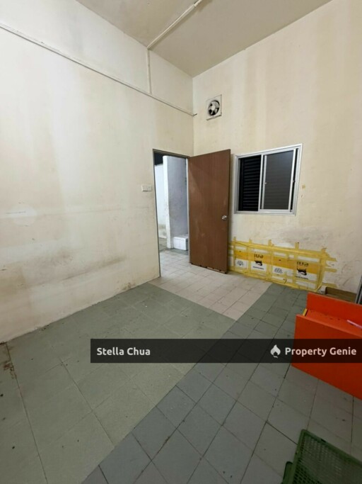 Taman Daya Jalan Sagu 5 Shoplot Ground Floor for Rent RM 2500 Nego