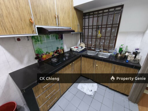 Villaria Condo Rent, 3 Rooms Partly Furnished, Bandar Sunway PJCC