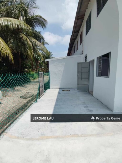 Double Storey Terrace House End Lot Taman Machap Jaya