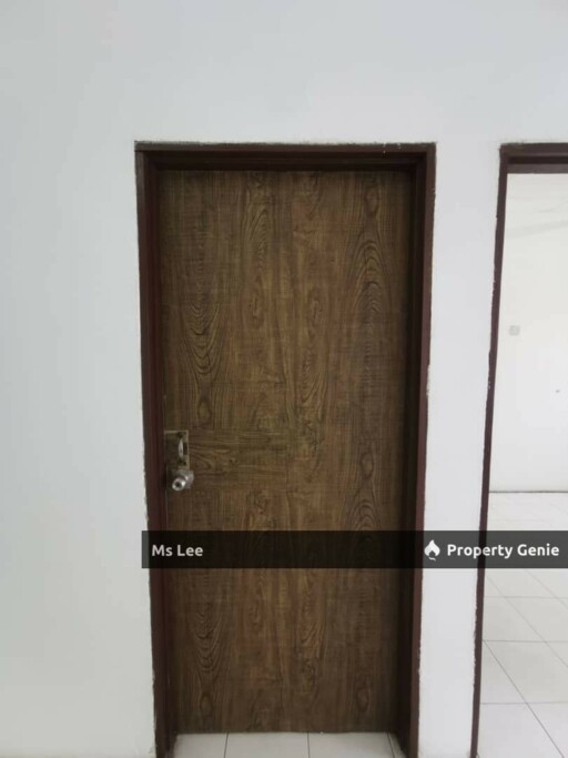 3rd Floor Shop Apartment @ Taman Sri Kuching, KL-Ready 30/9