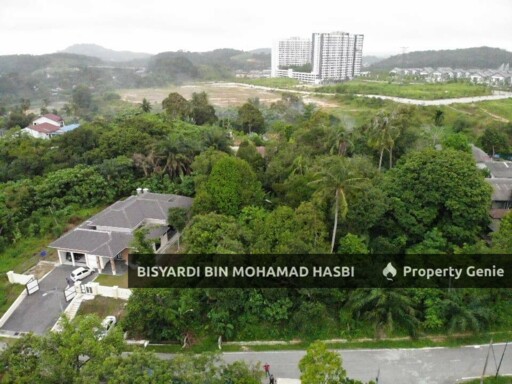 LOT BUNGALOW, KAMPUNG SUNGAI SERAI, RAWANG .