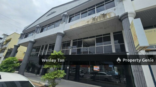 Melaka Raya 3 Commercial Adjoining Shops 66x70 Main Road with Parking