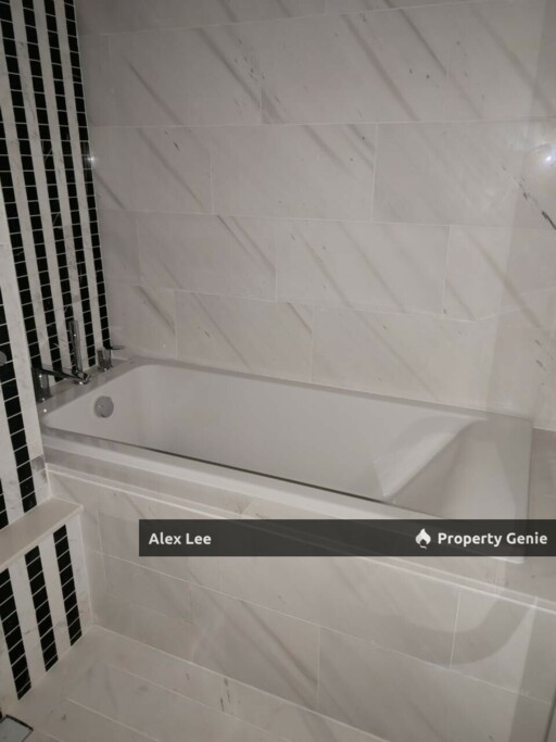 KLCC Luxury Property for Sell