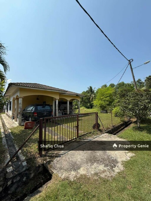 Corner Lot Single Storey Bungalow Taman Damai, Kuala Kubu Bharu For Sale