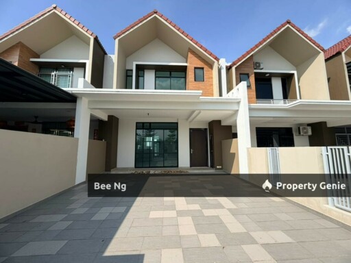 Senadi Hills / Iskandar Puteri / 2 Storey Terrace / Brand New / Unblock / For Sale