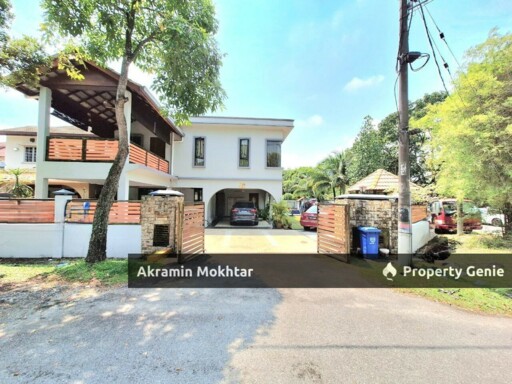 Corner Lot, Partially Furnished & Renovated | Double Storey Semi-D Seksyen 9 Shah Alam