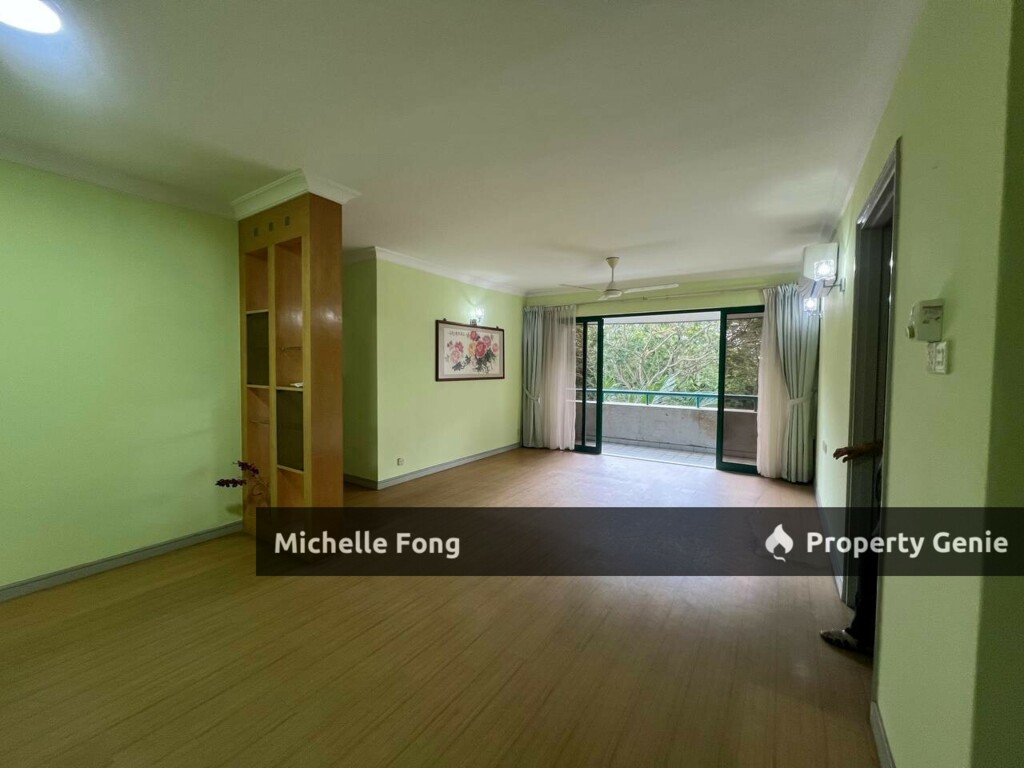 The Straits View Condominium @ Permas Jaya / Below Market / Renovation