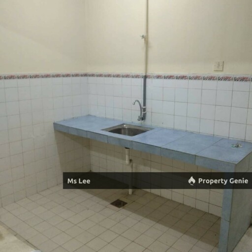 3rd floor Shop Apartment-Taman Desaria-PJS 5-Petaling Jaya-Ready Now