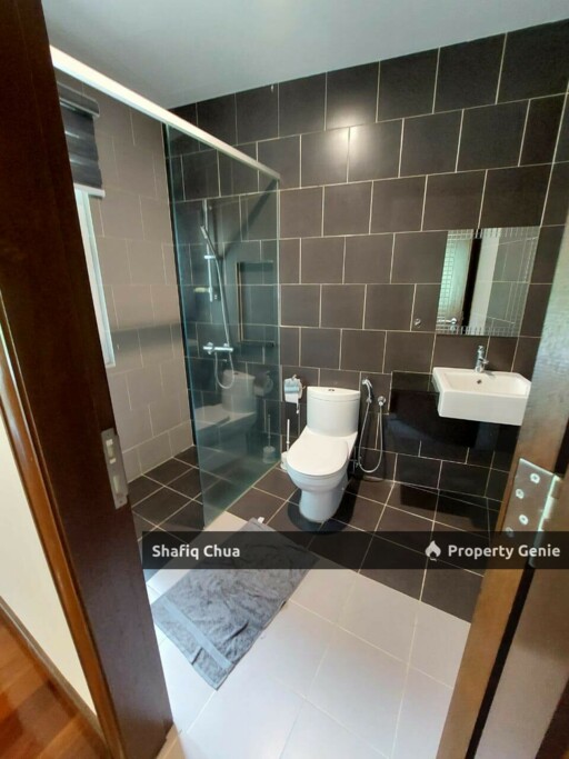 CORNER I FACING OPEN I 7 BEDS I 3 Storey Taman Nusa Tropika, Ampang