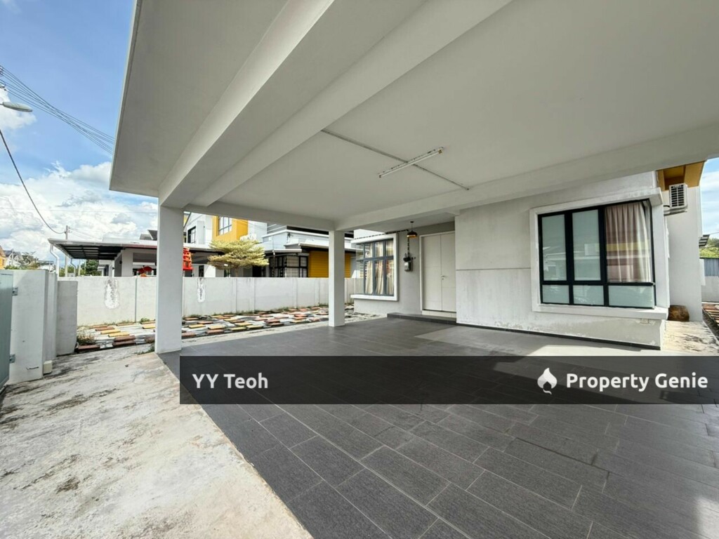 One Krubong Samarinda Double Storey Bungalow