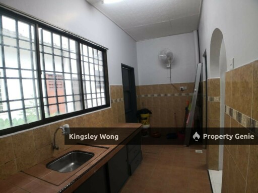 Tamas Mas Falim 2.5 Storey Terrace House 4 Rooms Unit Menglembu Lahat Buntong Aeon Econsave