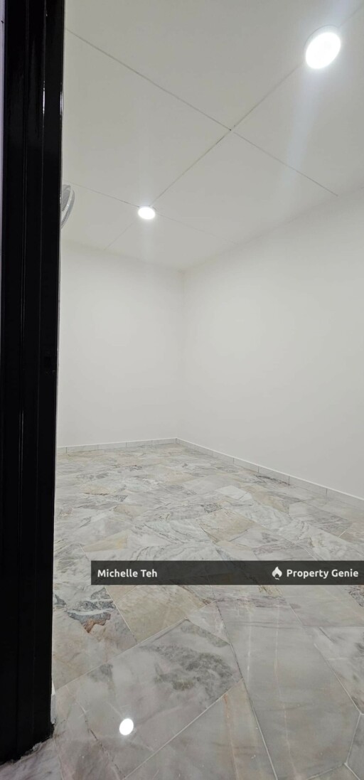 Ipoh Bentong 1.5 Storey House For Sale