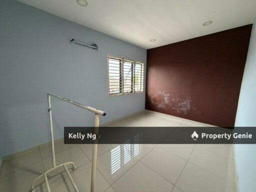 Double Sty House At Taman Klang Utama For Rent