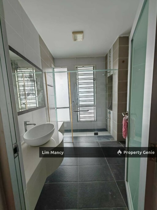 Taman Sutera Utama @Jalan Sutera Pulai Two and Half Storey Terrace Corner House with Fully Renovation