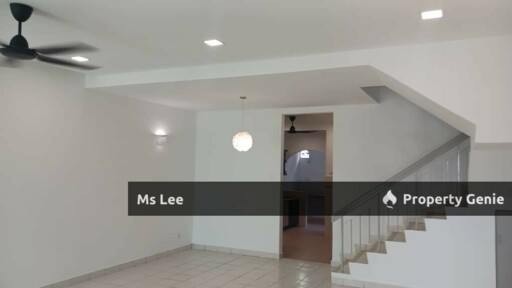 Bandar Puteri @ Klang - Renovated 2 Storey House - Sale Below Bank Value Rm201k