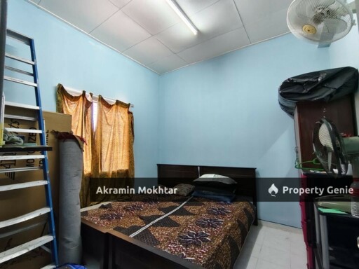 FACING OPEN Double Storey Terrace House LEP 5, Taman Lestari Putra, Seri Kembangan Selangor