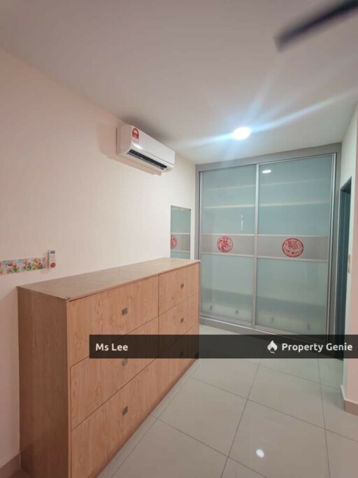 228 Condo @ Selayang Baru-Renovated Level 15-Sale Below Bank Value 10k