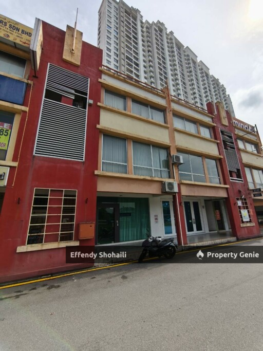 MEDAN SELAYANG SHOP GROUND FLOOR